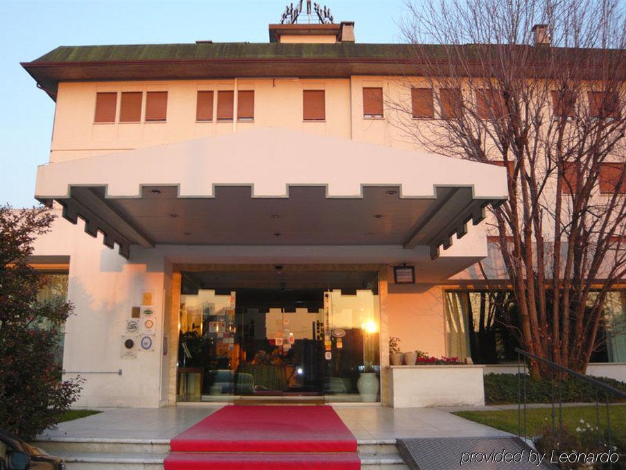 Hotel Al Camin Bassano del Grappa Exterior photo